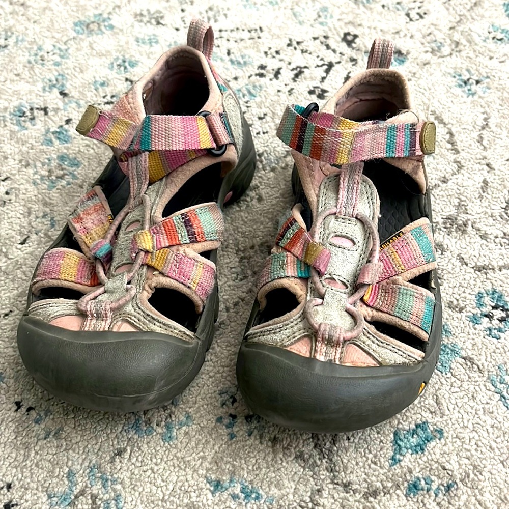 Keen pink multi-color waterproof shoes